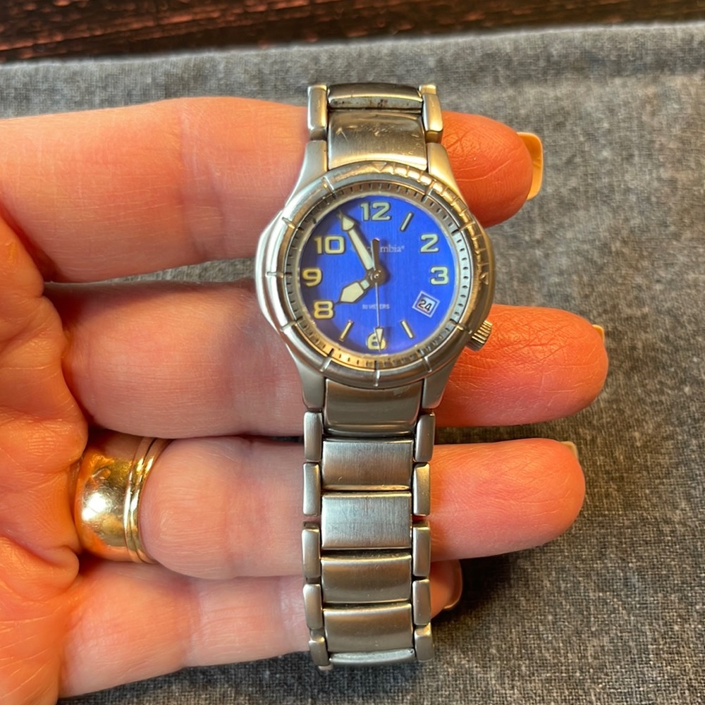 Womans Watch - image 1